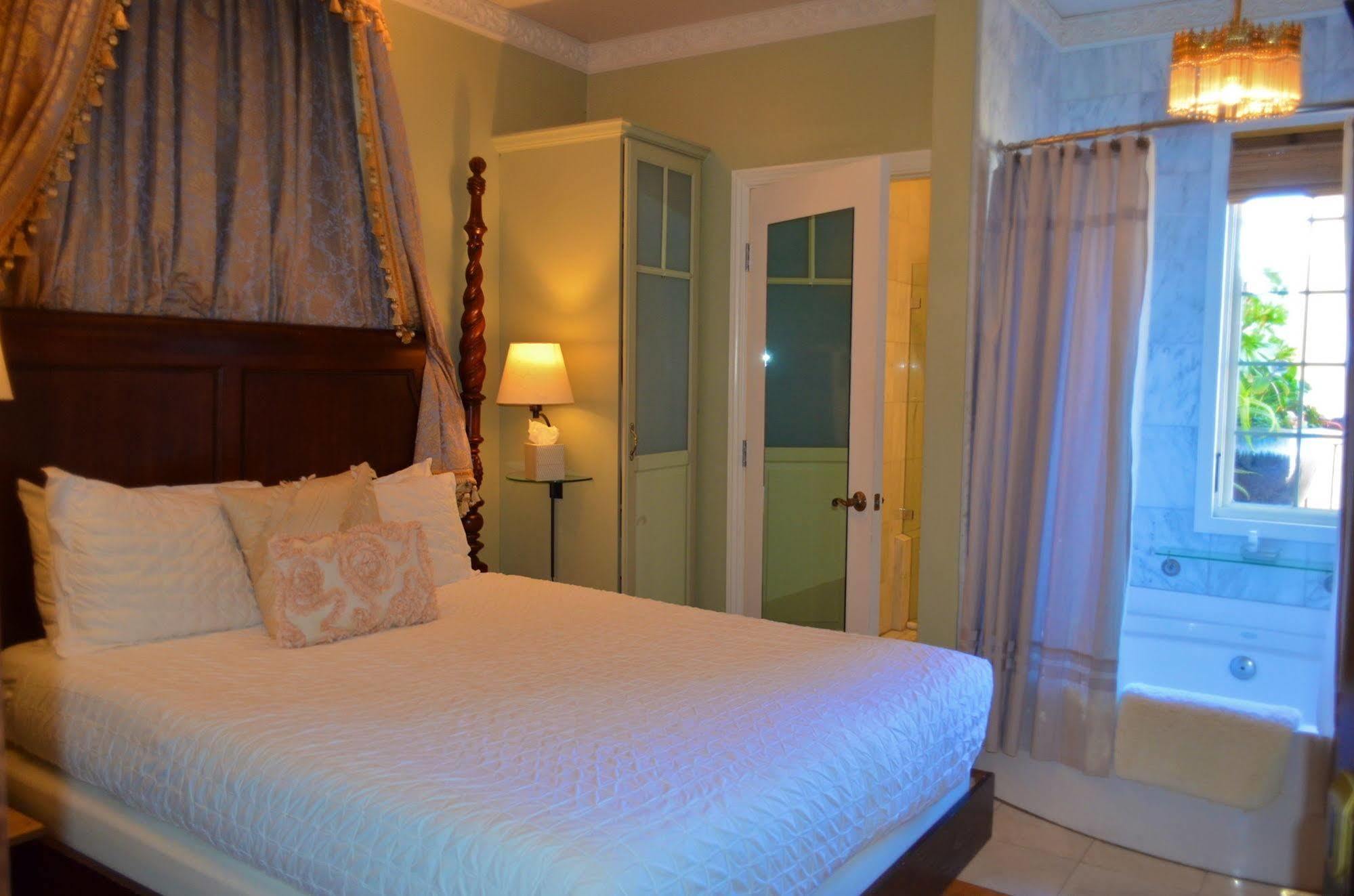 Hotel 1110 (Adults Only) Монтерей Екстериор снимка
