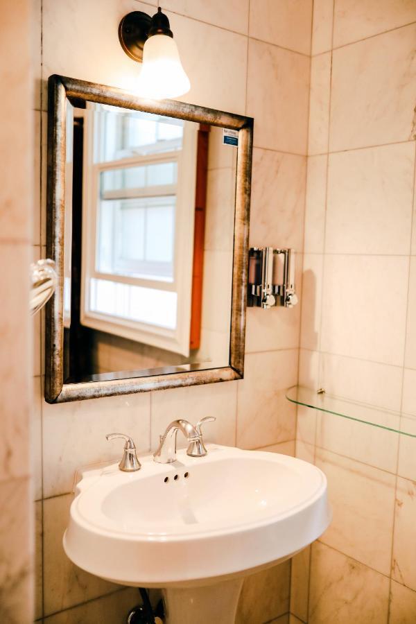Hotel 1110 (Adults Only) Монтерей Екстериор снимка